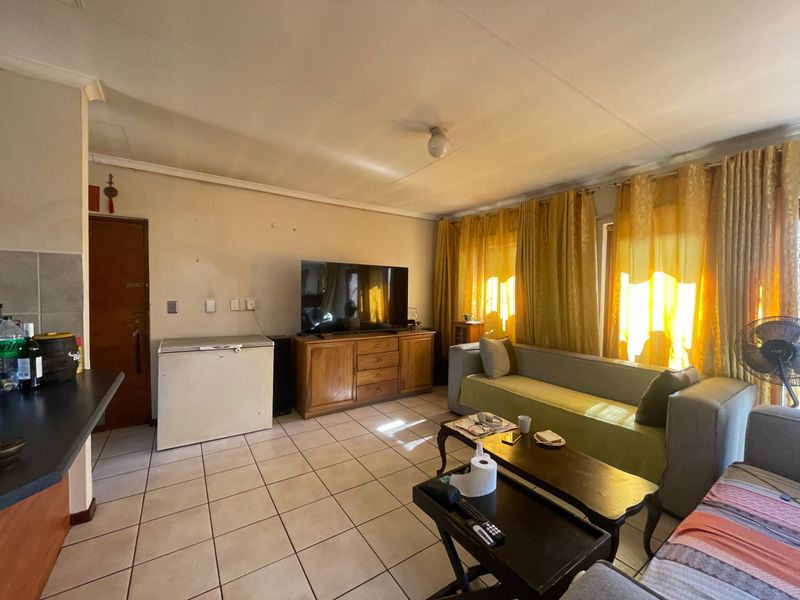 Apartment For Sale In Sandton - Photo 5