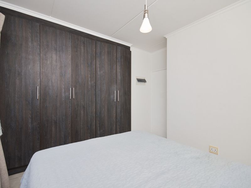 Apartment Rental Monthly In Edenvale - Photo 3