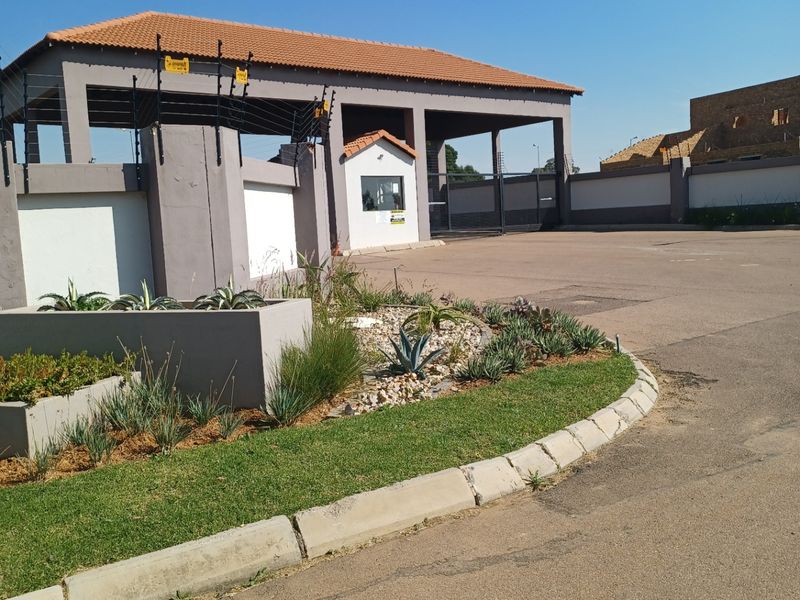 Vacant Land For Sale In Rayton - Photo 2