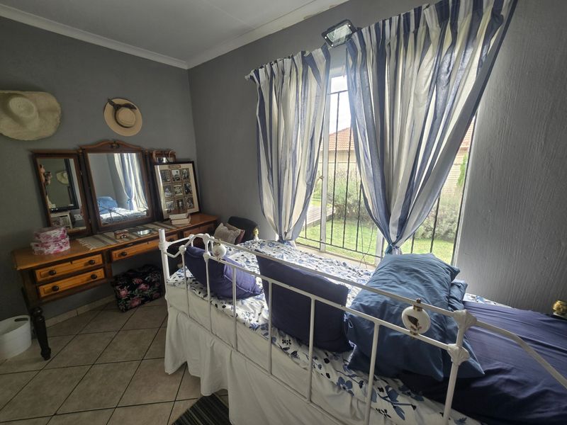 House For Sale In Rayton - Photo 9