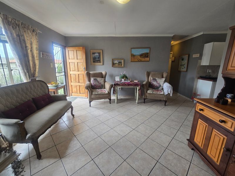 House For Sale In Rayton - Photo 3