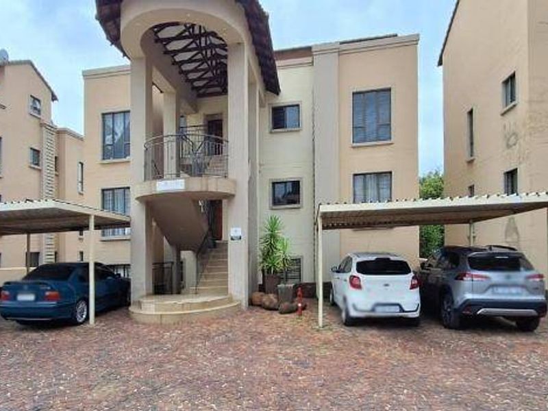 Townhouse For Sale In Germiston - Photo 1