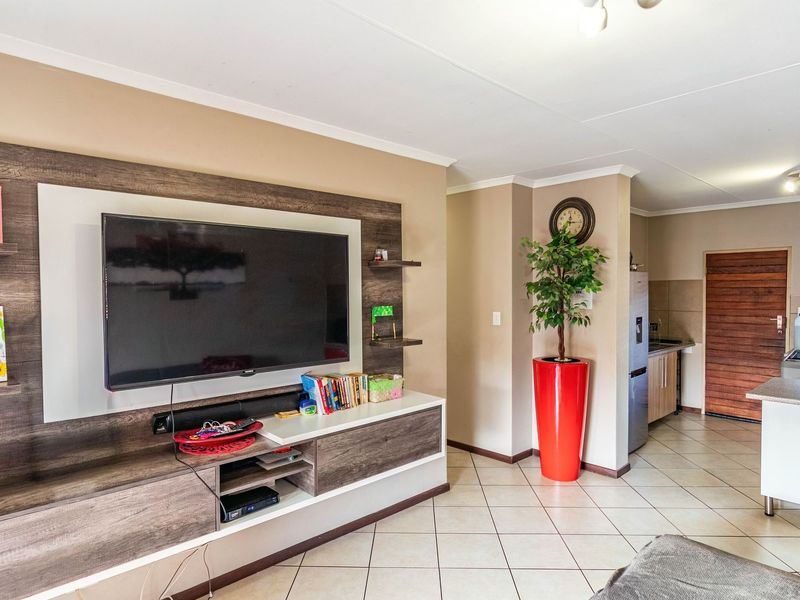 Apartment For Sale In Centurion - Photo 4