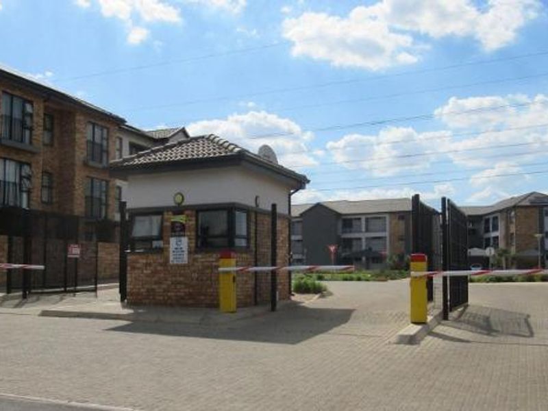Apartment For Sale In Boksburg - Photo 8