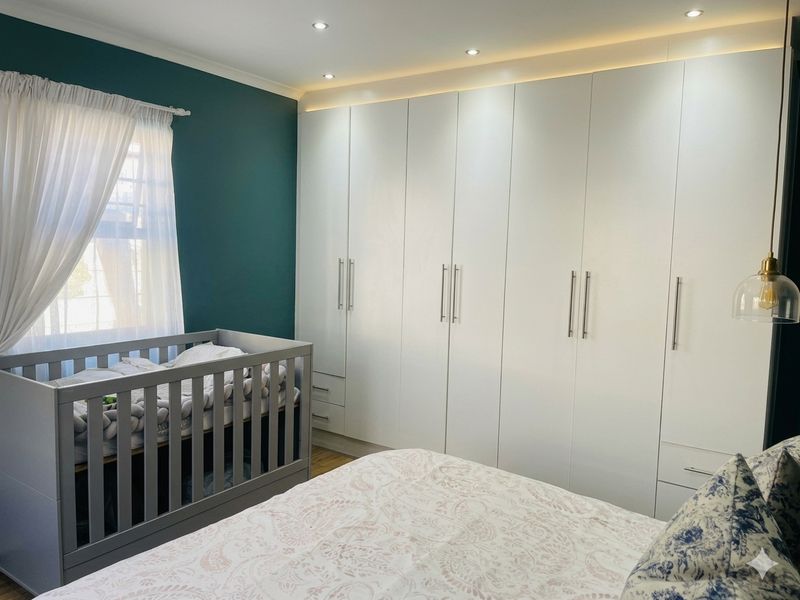 House For Sale In Kuils River - Photo 8