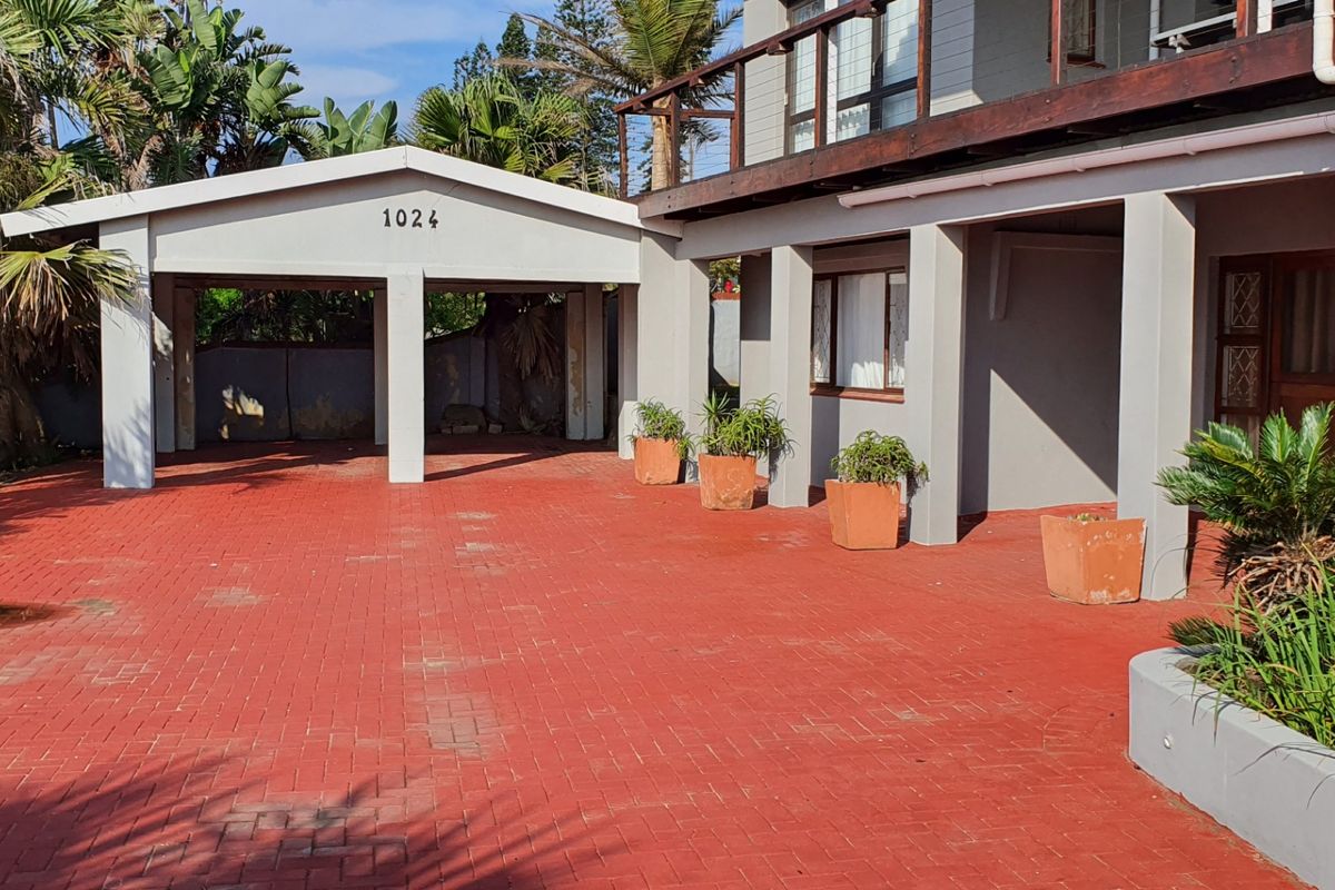 House For Sale In Port Edward - Photo 3