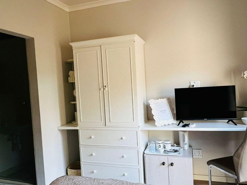 Apartment Rental Monthly In Midrand - Photo 4