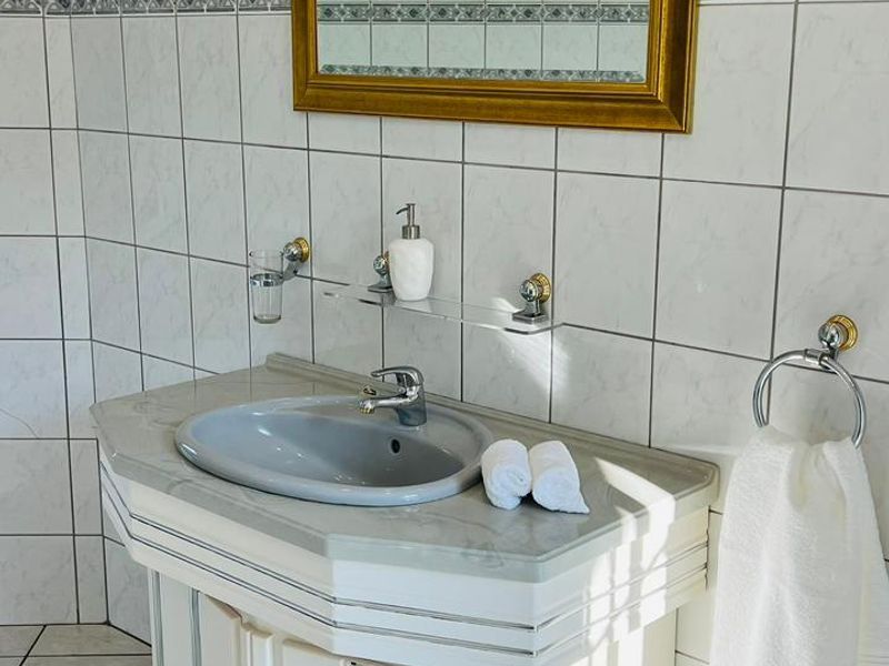 Apartment Rental Monthly In Midrand - Photo 5