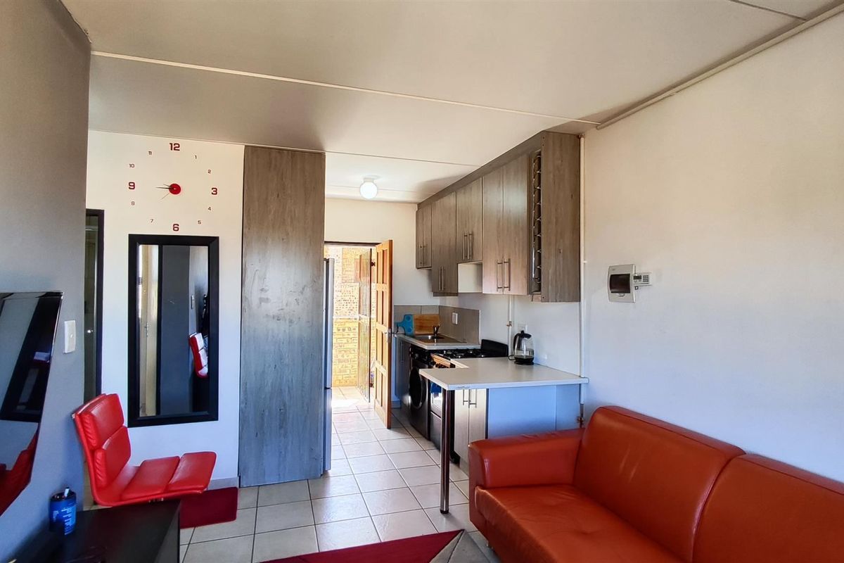 Apartment For Sale In Boksburg - Photo 5