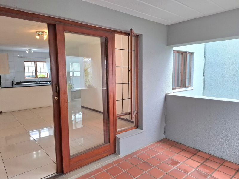 Apartment Rental Monthly In Sandton - Photo 9