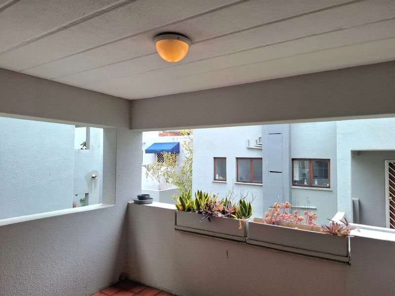 Apartment Rental Monthly In Sandton - Photo 8