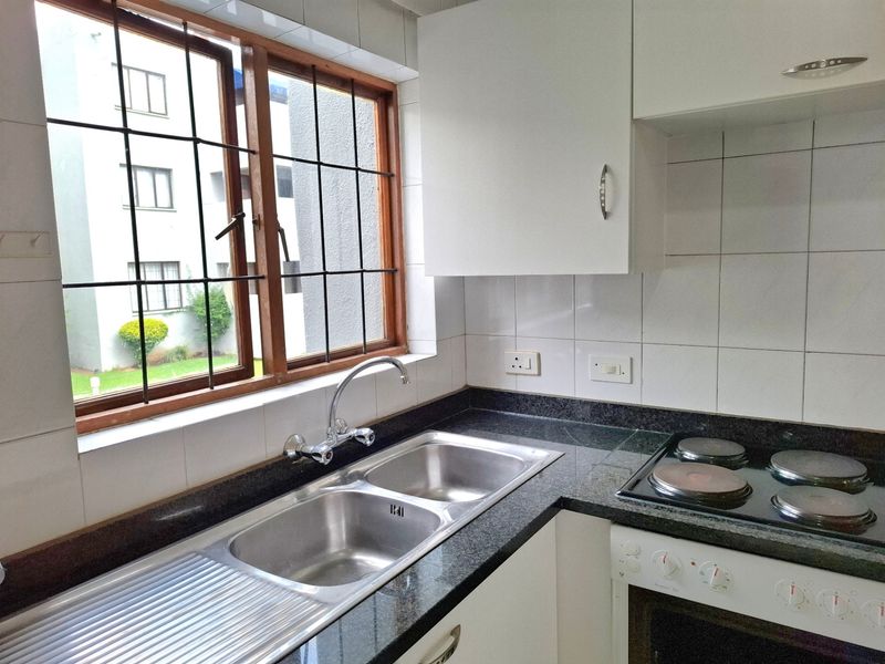 Apartment Rental Monthly In Sandton - Photo 3