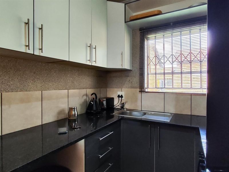 Townhouse For Sale In Boksburg - Photo 5