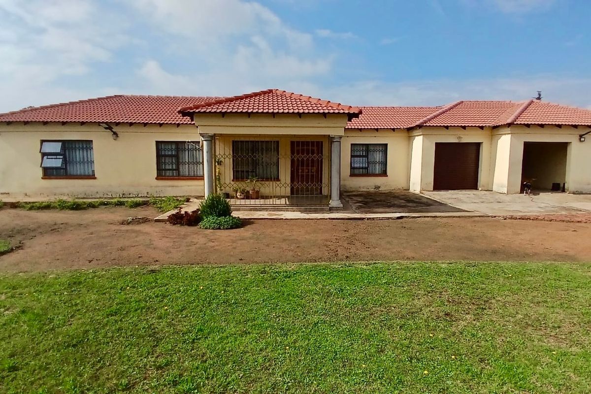 House For Sale In Vereeniging - Photo 2