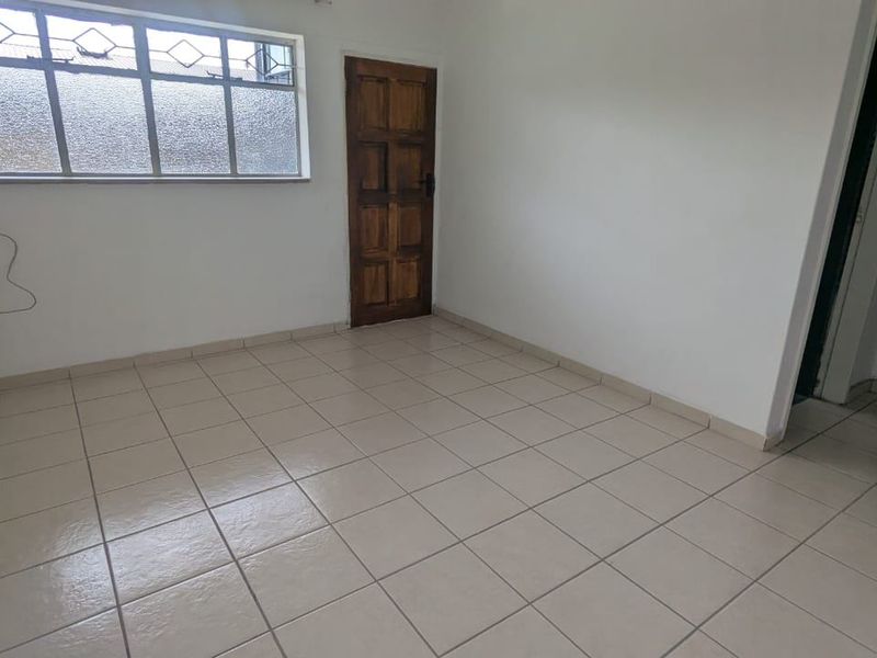 Apartment Rental Monthly In Edenvale - Photo 1