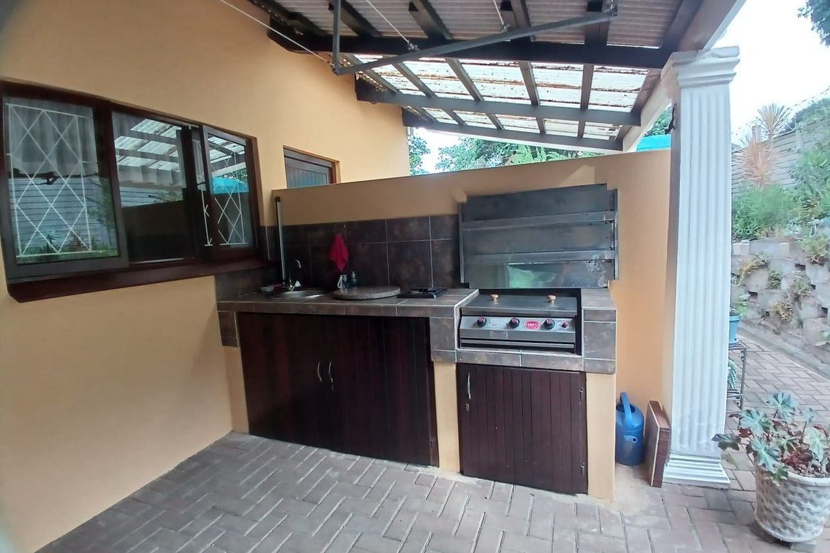 Townhouse For Sale In Port Shepstone - Photo 4