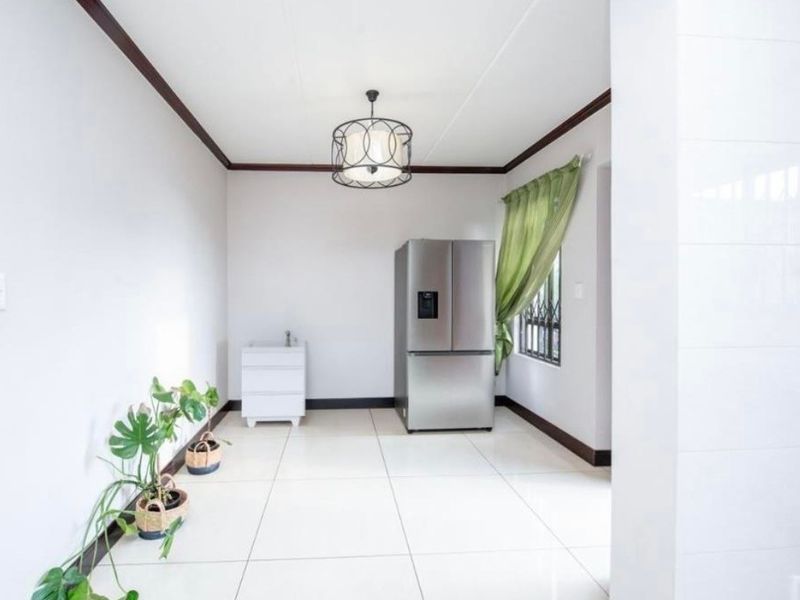 Apartment For Sale In Midrand - Photo 6