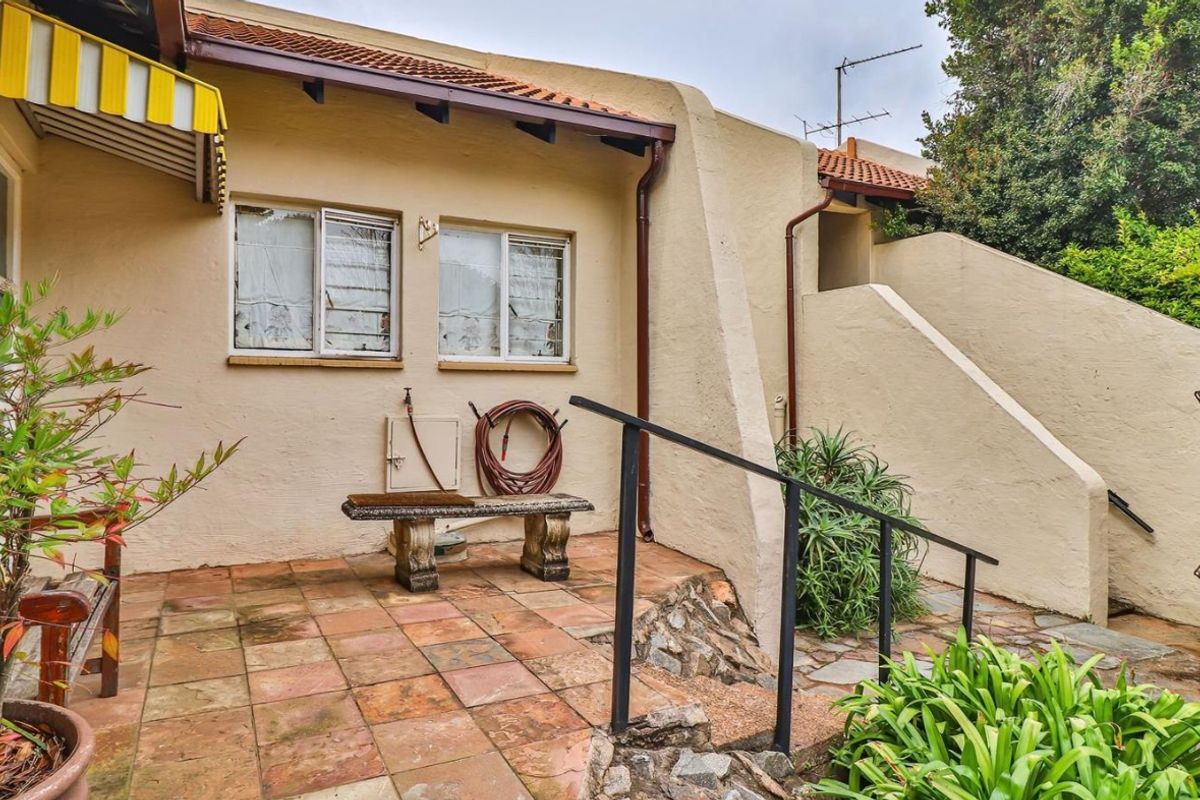 House For Sale In Johannesburg - Photo 5