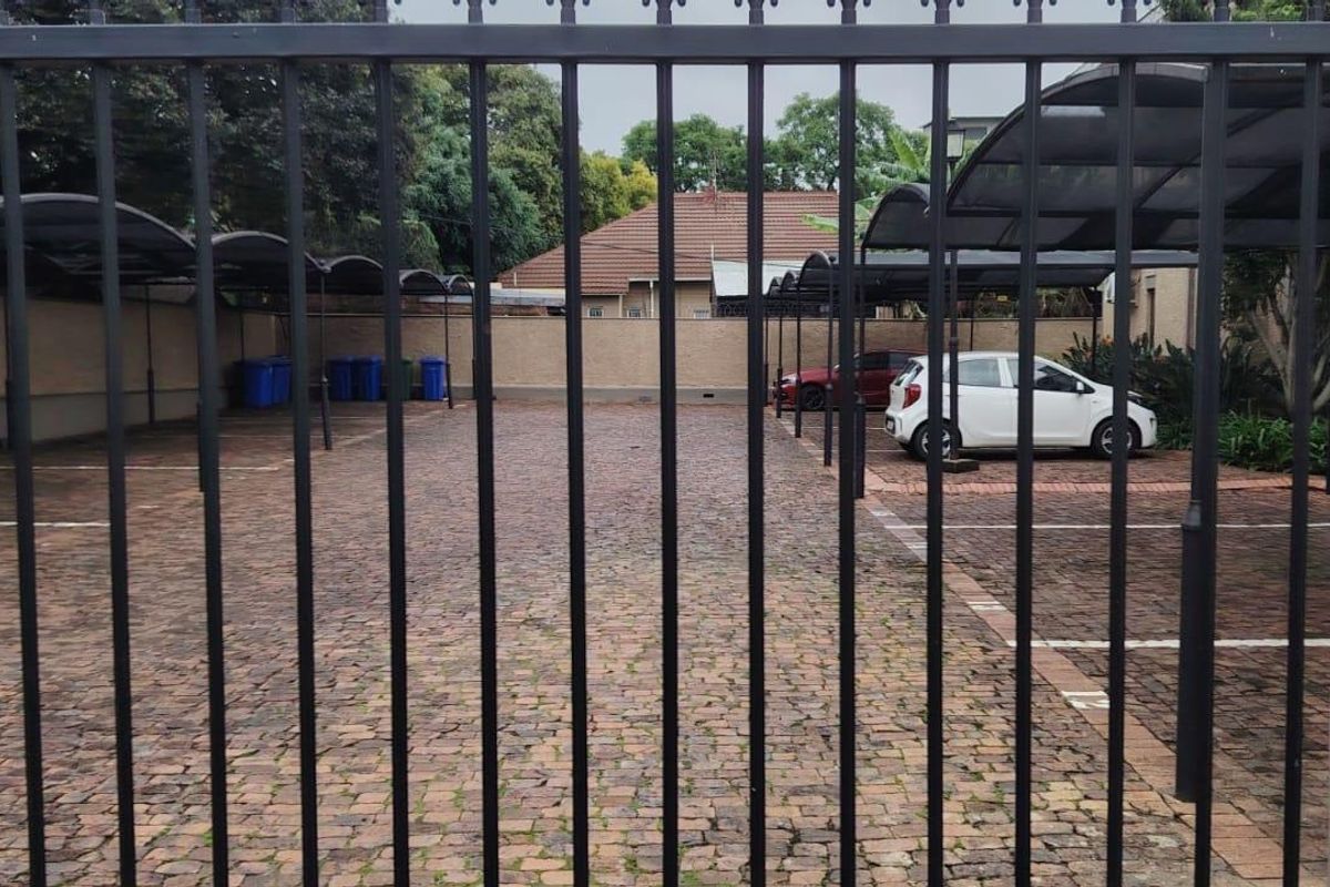 Townhouse For Sale In Pretoria - Photo 5