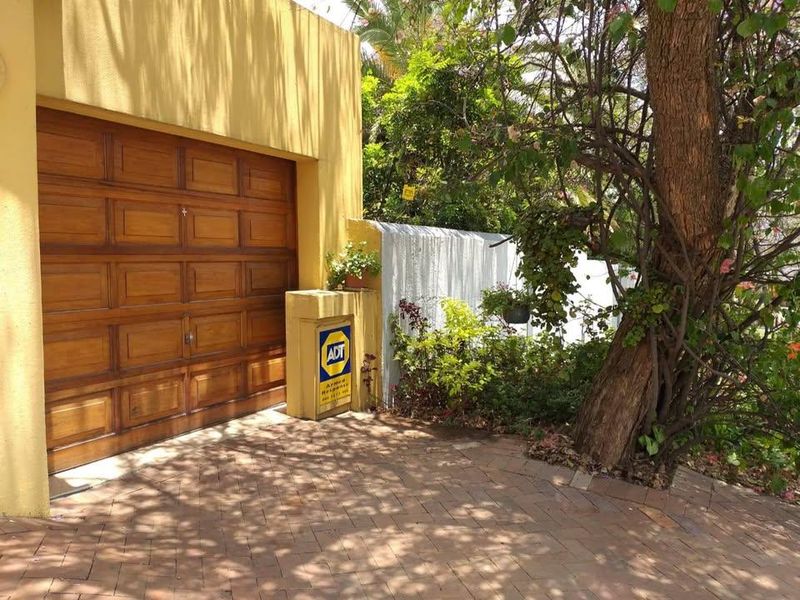 House Rental Monthly In Sandton - Photo 2