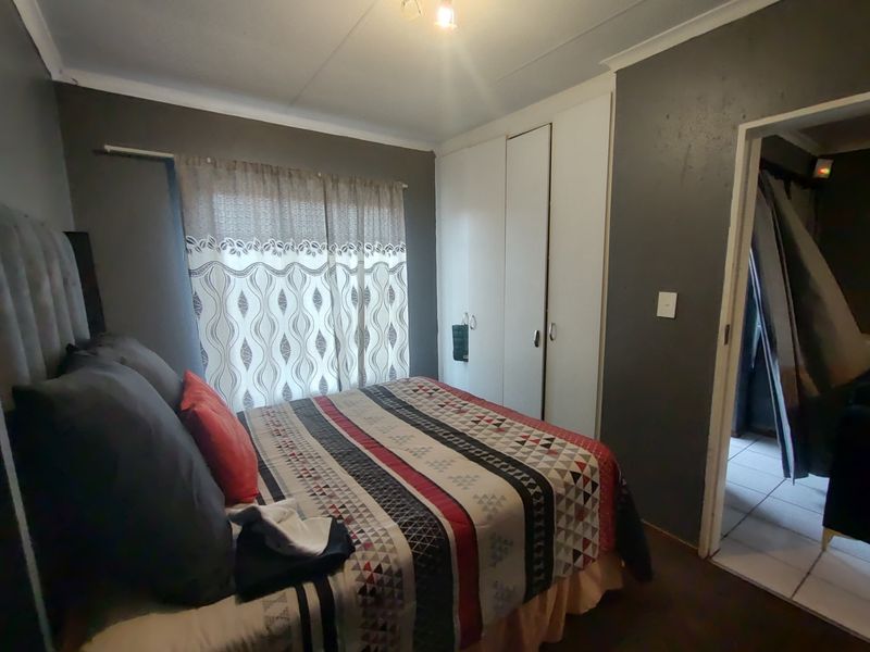 Apartment For Sale In Boksburg - Photo 4