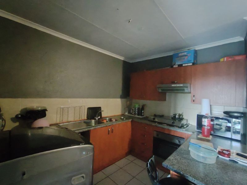 Apartment For Sale In Boksburg - Photo 2