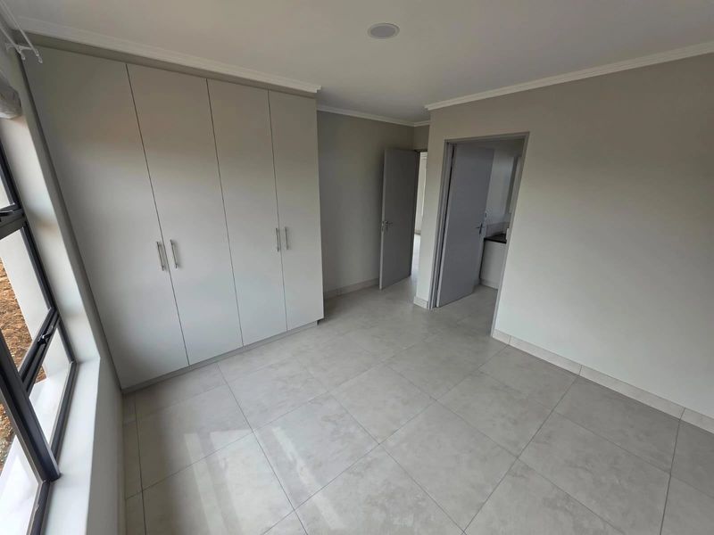 Townhouse For Sale In Port Alfred - Photo 10