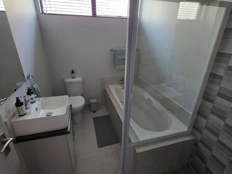 Townhouse For Sale In Port Alfred - Photo 7