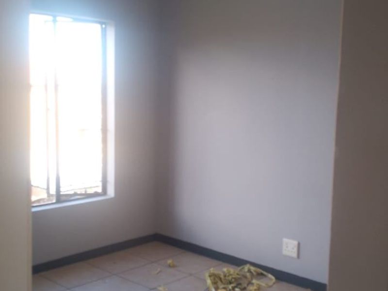 Apartment Rental Monthly In Boksburg - Photo 3