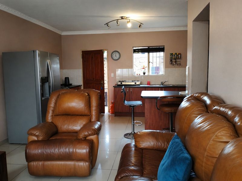 Townhouse For Sale In Centurion - Photo 8