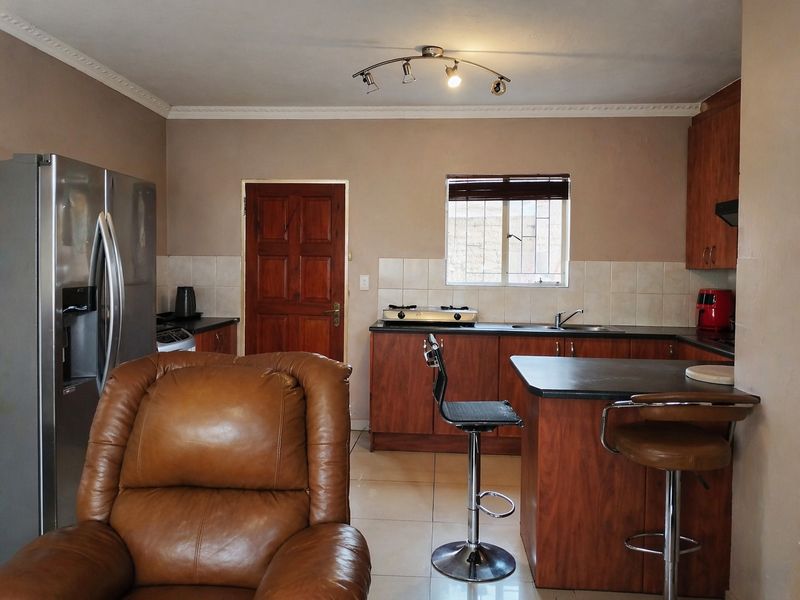 Townhouse For Sale In Centurion - Photo 7