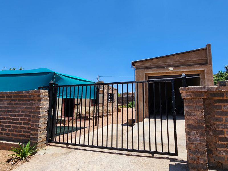 House For Sale In Mabopane - Photo 9