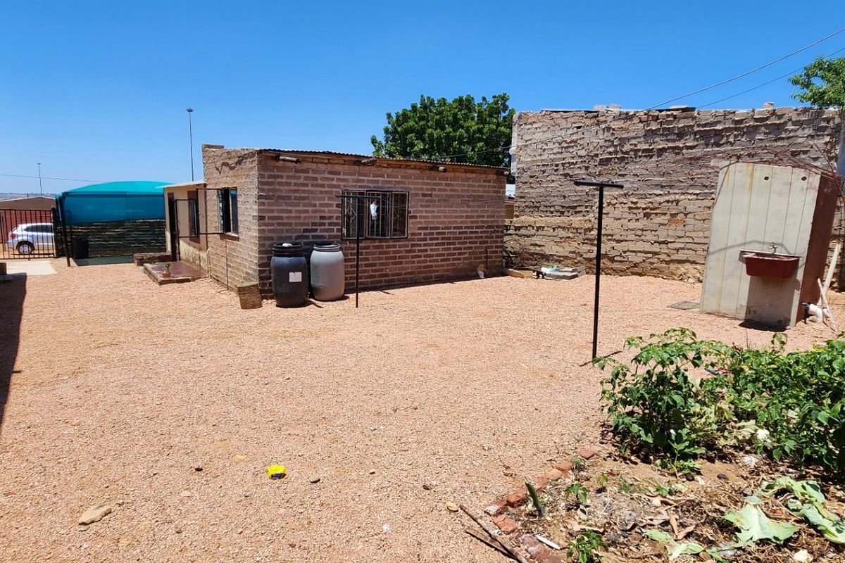House For Sale In Mabopane - Photo 5