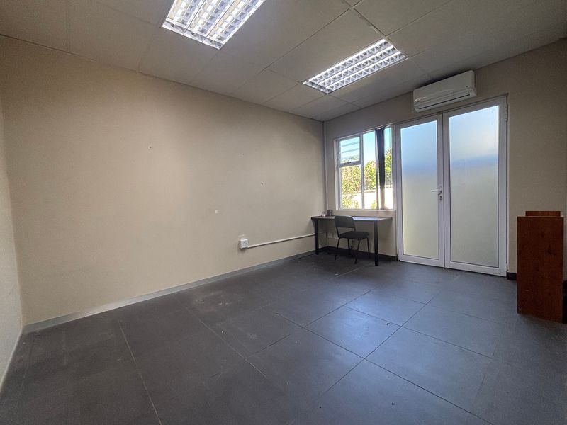 Commercial Rental Monthly In Southbroom - Photo 9