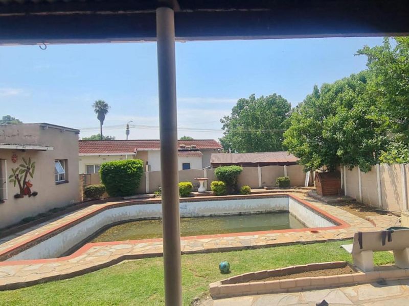 House For Sale In Germiston - Photo 10