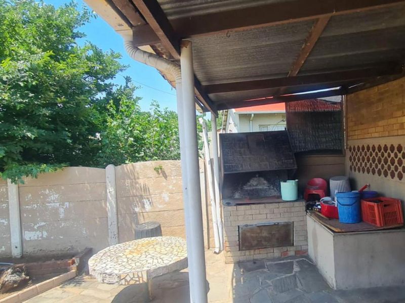 House For Sale In Germiston - Photo 9