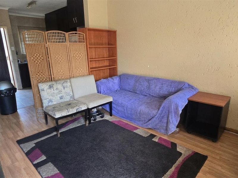 Apartment For Sale In Boksburg - Photo 2