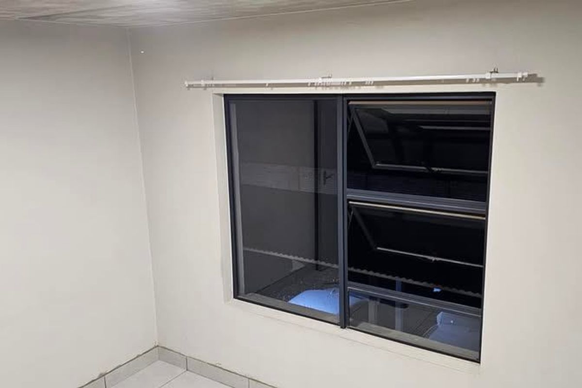 Apartment For Sale In Boksburg - Photo 4