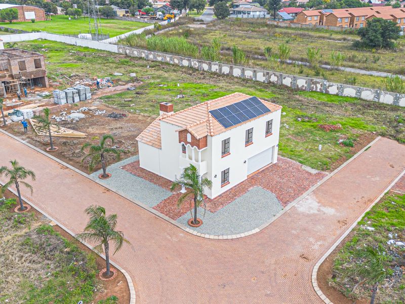 House For Sale In Boksburg - Photo 3