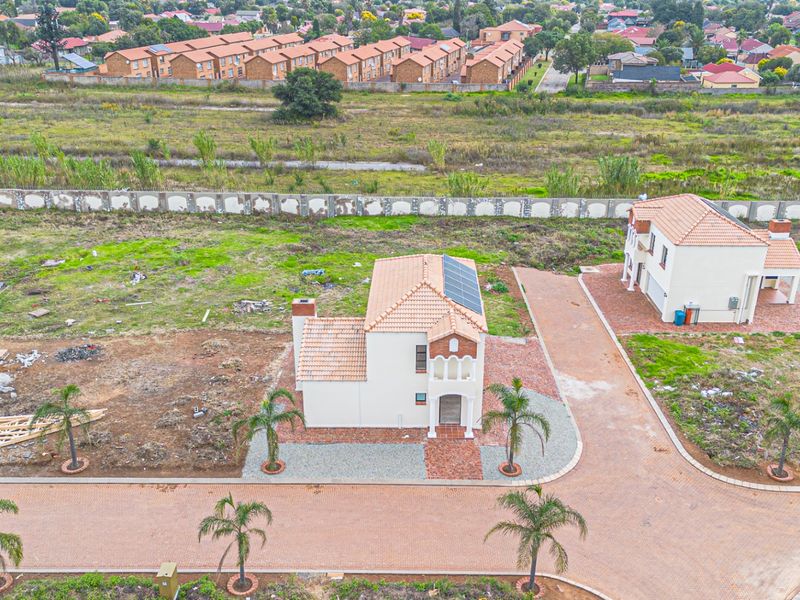 House For Sale In Boksburg - Photo 4