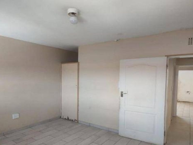 Apartment For Sale In Vanderbijlpark - Photo 10