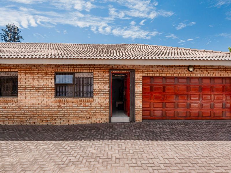 Cluster For Sale In Alberton - Photo 2