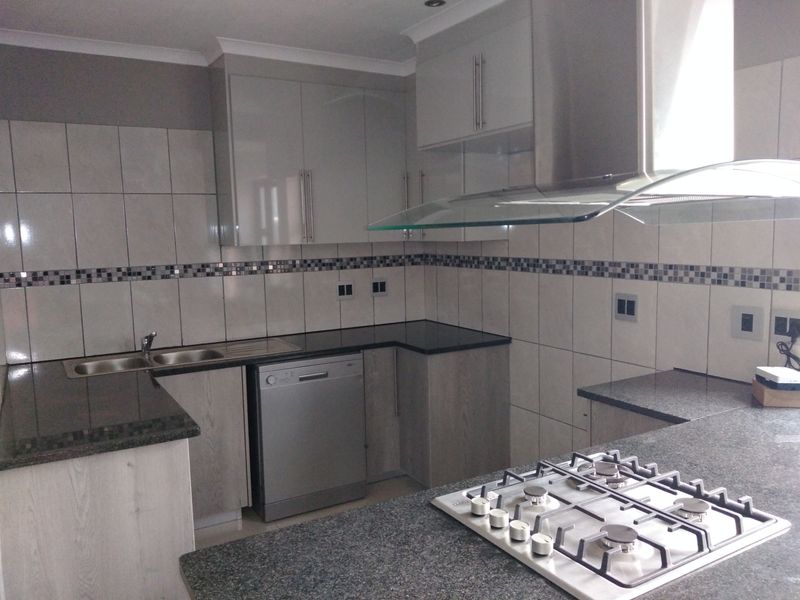 Townhouse For Sale In Tzaneen - Photo 10