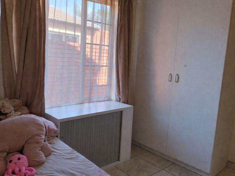 Townhouse For Sale In Centurion - Photo 8