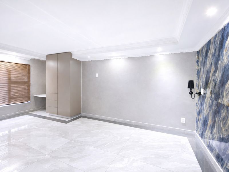 Apartment Rental Monthly In Sandton - Photo 10