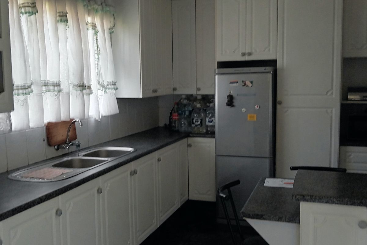 House For Sale In Witbank - Photo 5