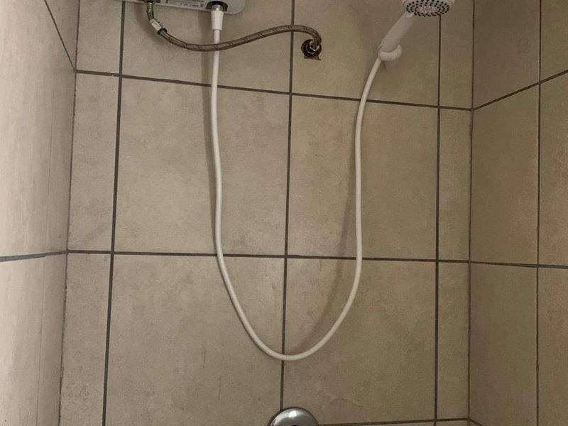 Apartment Rental Monthly In Johannesburg - Photo 7