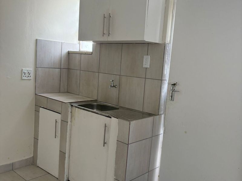 Apartment Rental Monthly In Johannesburg - Photo 8