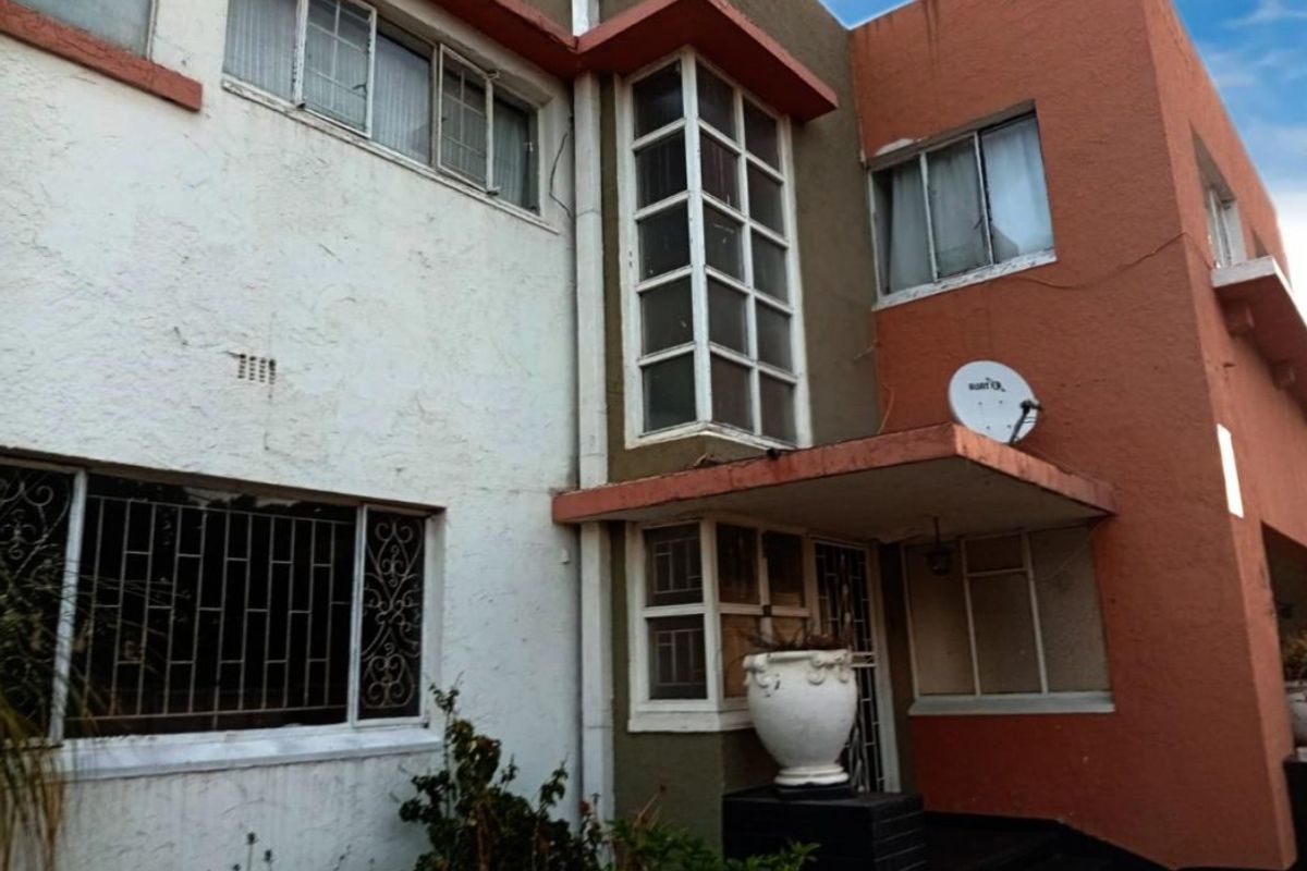 House For Sale In Johannesburg - Photo 5