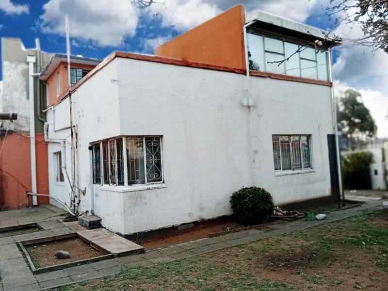 House For Sale In Johannesburg - Photo 6